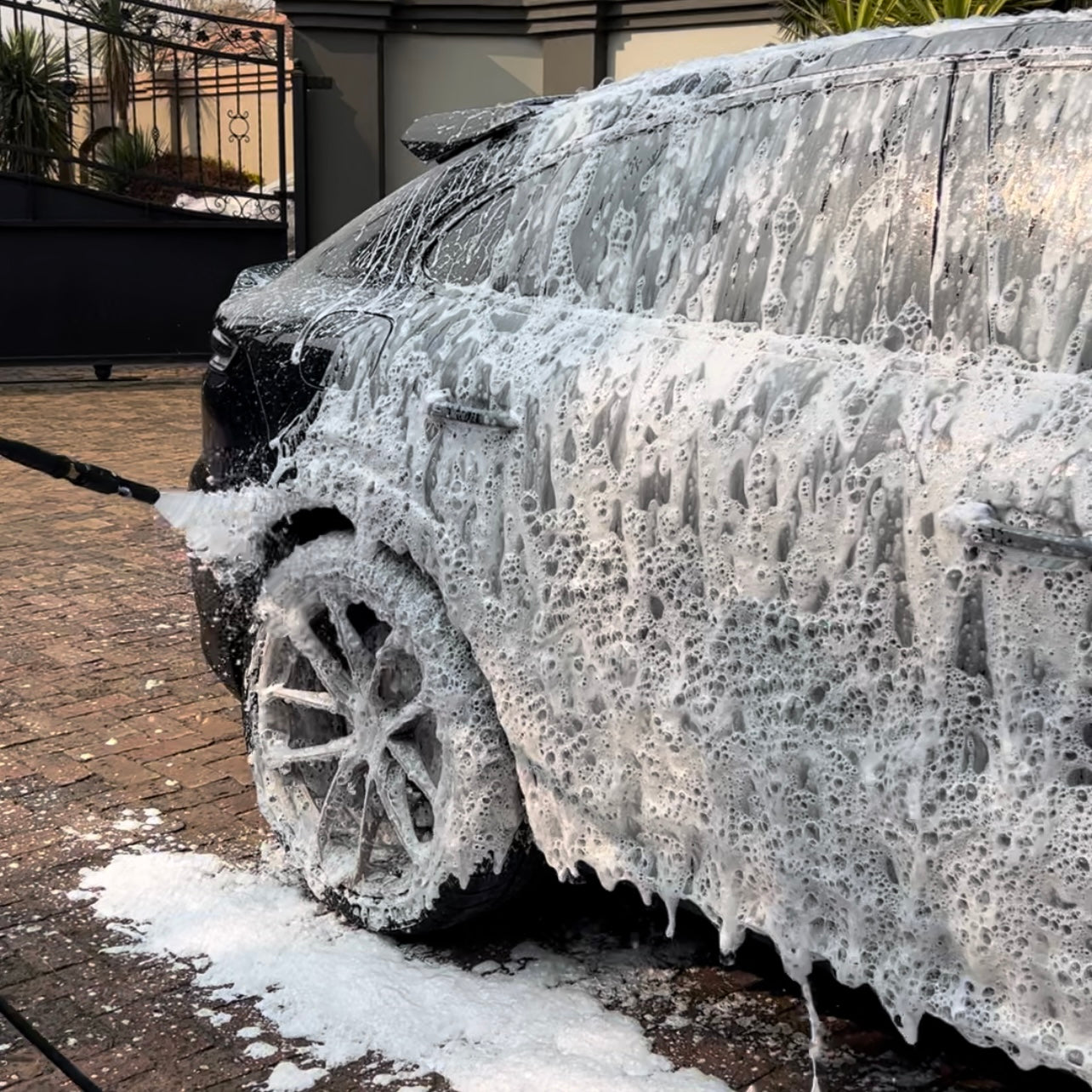 THICK SNOW FOAM ON PORSCHE, PRE WASH, ALL PURPOSE, SIDE