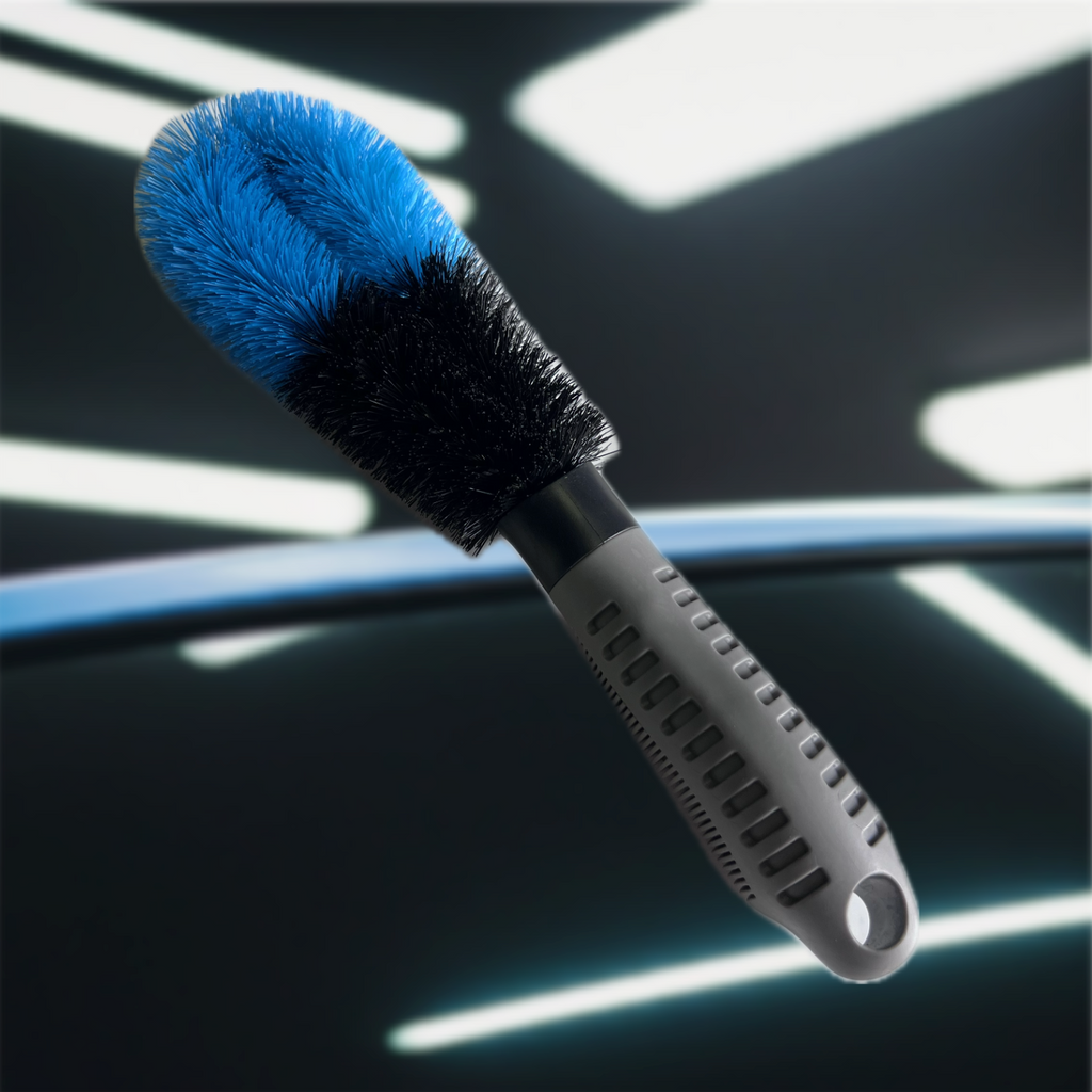 Standard Wheel Cleaning Brush - Ergonomic and Tough